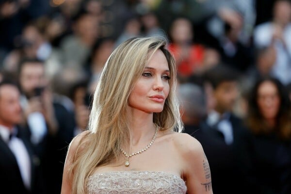 ΑΝΤΖΕΛΙΝΑ ΤΖΟΛΙ ΗΠΑ