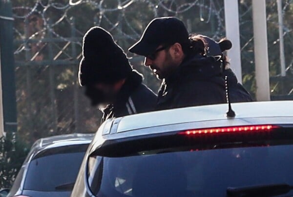 ΚΟΛΩΝΑΚΙ ΔΟΛΟΦΟΝΙΑ ΕΛΕΝΗΣ ΠΑΠΑΔΟΠΟΥΛΟΥ