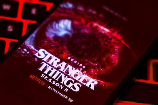 STRANGER THINGS ΤΕΛΕΥΤΑΙΑ ΣΕΖΟΝ