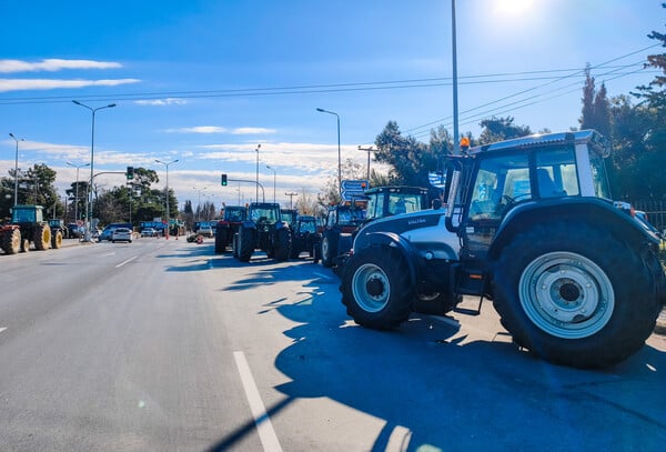 Αγρότες: Ποια μπλόκα είναι ανοιχτά σήμερα - Πανελλαδική σύσκεψη την Κυριακή