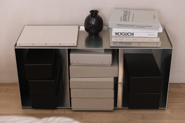 Ένα σκανδιναβοϊαπωνικό σπίτι στη Βούλα/ Ένα λιτό σπίτι με σκανδιναβικές γραμμές/ Ένα σπίτι με επικούρεια φρόνηση