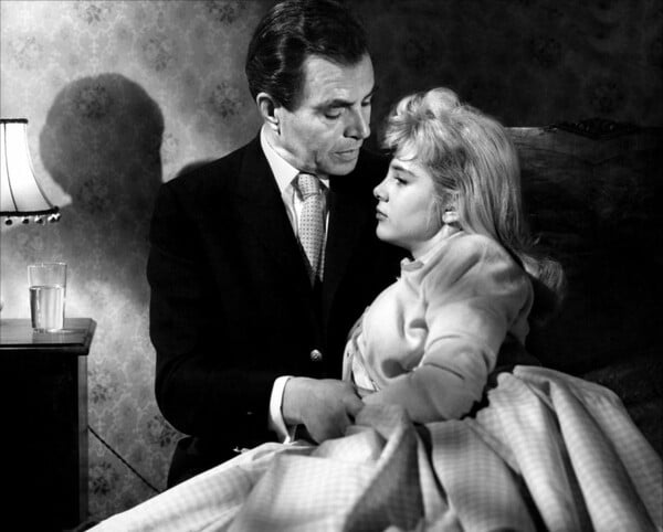 Το πίσω ράφι / Ναμπόκοφ «Λολίτα»