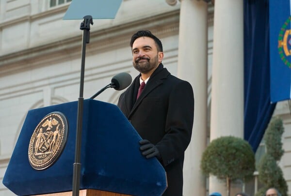 ΖΟΧΡΑΝ ΜΑΜΝΤΑΝΙ ΝΕΑ ΥΟΡΚΗ ΔΗΜΑΡΧΟΣ