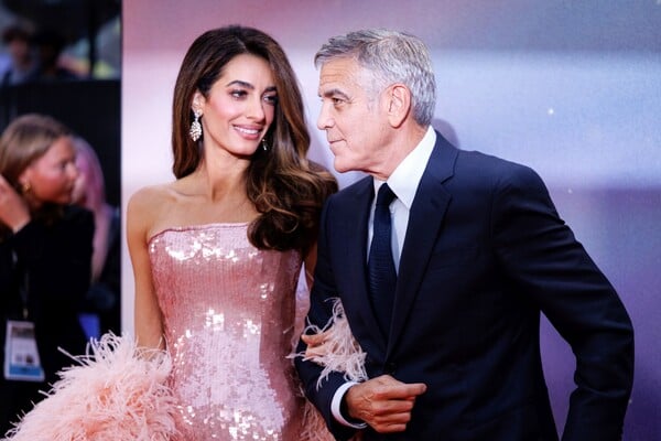 ΤΖΟΡΤΖ ΚΛΟΥΝΕΪ ΑΜΑΛ ΚΛΟΥΝΕΪ ΝΤΟΝΑΛΝΤ ΤΡΑΜΠ