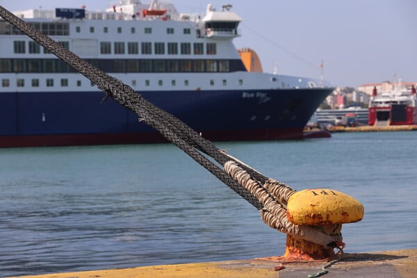 Απαγορευτικό απόπλου σε Πειραιά και Ραφήνα λόγω ισχυρών ανέμων - Αναλυτικά τα δρομολόγια που ακυρώνονται