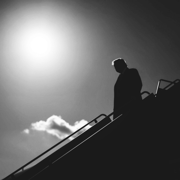 New York Times: Η επίθεση Τραμπ στη Βενεζουέλα είναι παράνομη και ωθεί τις ΗΠΑ σε διεθνή κρίση