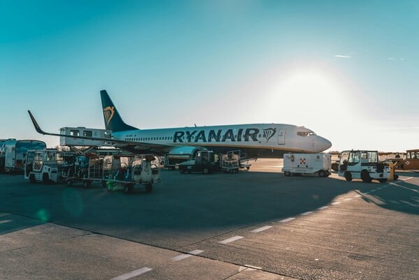 RYANAIR ΠΤΗΣΕΙΣ ΑΕΡΟΠΛΑΝΟ