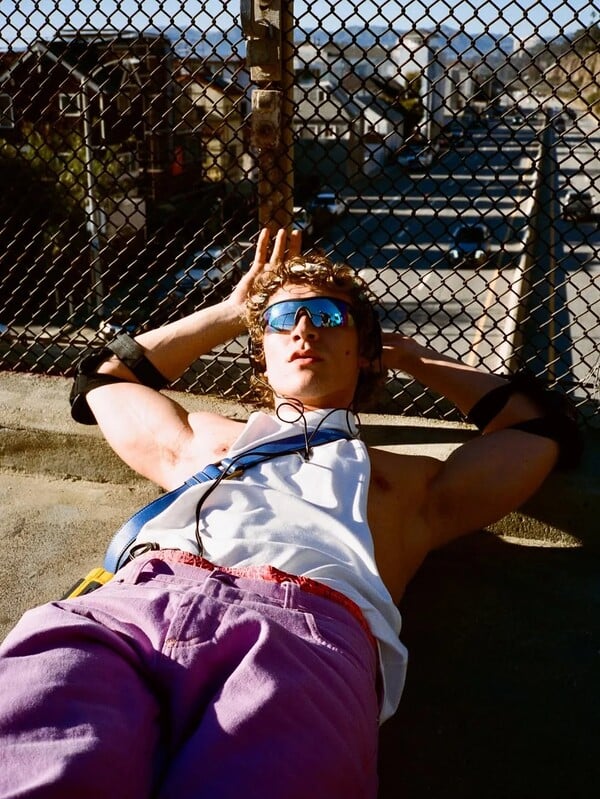 *Να μη ντρέπεσαι για τον εαυτό που υπήρξες/από τον Πάνο Μιχαήλ