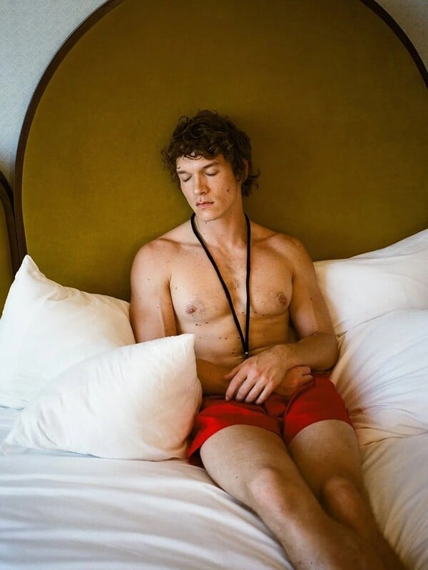 *Να μη ντρέπεσαι για τον εαυτό που υπήρξες/από τον Πάνο Μιχαήλ