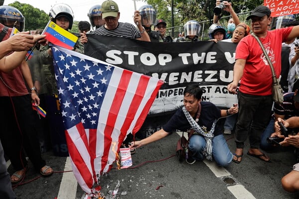 ΒΕΝΕΖΟΥΕΛΑ ΔΙΑΔΗΛΩΣΗ ΜΑΔΟΥΡΟ ΓΙΟΣ ΚΑΛΕΣΜΑ