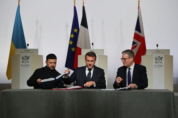 ΟΥΚΡΑΝΙΑ ΓΑΛΛΙΑ ΒΡΕΤΑΝΙΑ ΣΤΡΑΤΕΥΜΑΤΑ