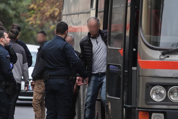 ΑΣΤΥΝΟΜΙΚΟΣ ΒΟΥΛΗ ΔΙΚΗ ΚΑΚΟΠΟΙΗΣΗ ΑΝΗΛΙΚΩΝ ΠΑΙΔΙΑ