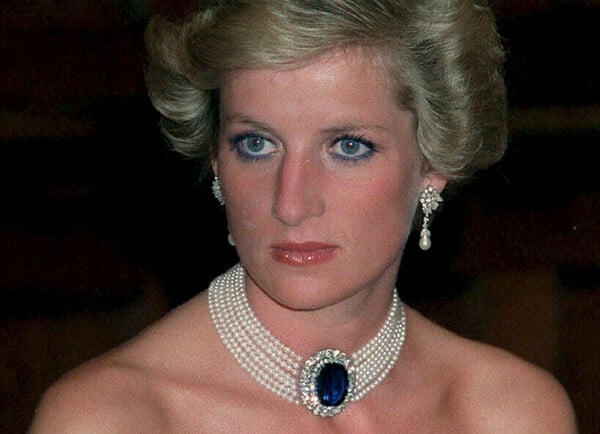 Πριγκίπισσα Νταϊάνα: Συγγενής της κατηγορείται για τρεις απόπειρες στραγγαλισμού της συζύγου του