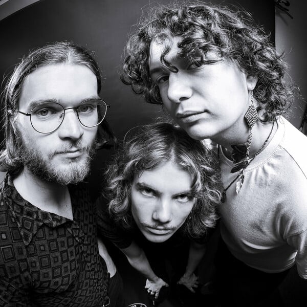 Νέο ροκ από τη Σουηδία, τη Γερμανία, την Ελλάδα και την Ιρλανδία