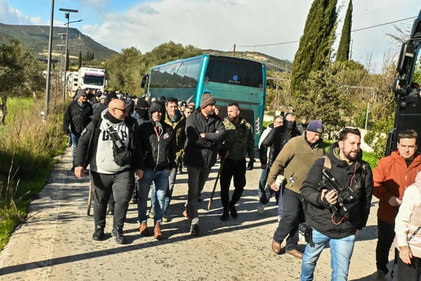 ΑΓΡΟΤΕΣ 48ΩΡΟΣ ΑΠΟΚΛΕΙΣΜΟΣ