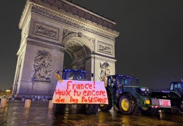 ΑΓΡΟΤΕΣ ΓΑΛΛΙΑ ΤΡΑΚΤΕΡ ΠΑΡΙΣΙ