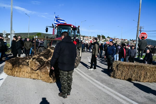 ΑΓΡΟΤΕΣ 48ΩΡΟΣ ΑΠΟΚΛΕΙΣΜΟΣ