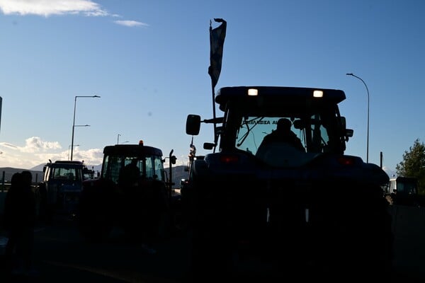 Οι αγρότες αποδέχονται την πρόσκληση για συνάντηση στο Μαξίμου