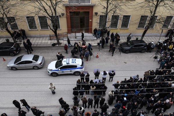 ΣΕΡΡΕΣ ΔΟΛΟΦΟΝΙΑ ΑΝΗΛΙΚΟΣ ΞΥΛΟΔΑΡΜΟΣ