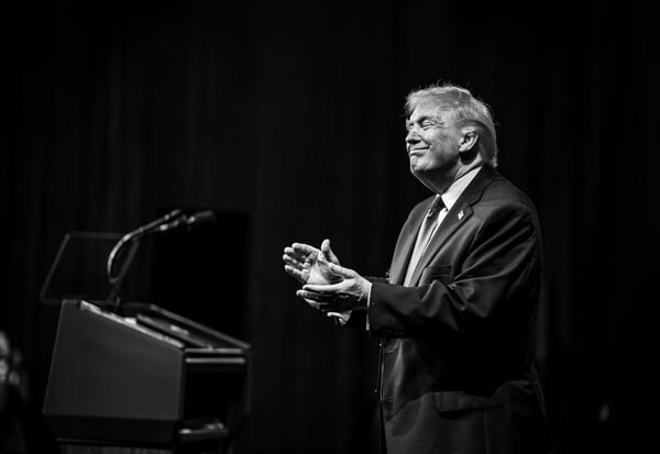 ΤΡΑΜΠ ΜΑΤΣΑΔΟ ΝΟΜΠΕΛ ΕΙΡΗΝΗΣ