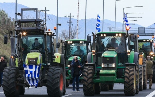 Αγρότες: Στη Νίκαια σήμερα για την πανελλαδική των μπλόκων - Η αντιπροσωπεία που θα συναντήθεί με Μητσοτάκη