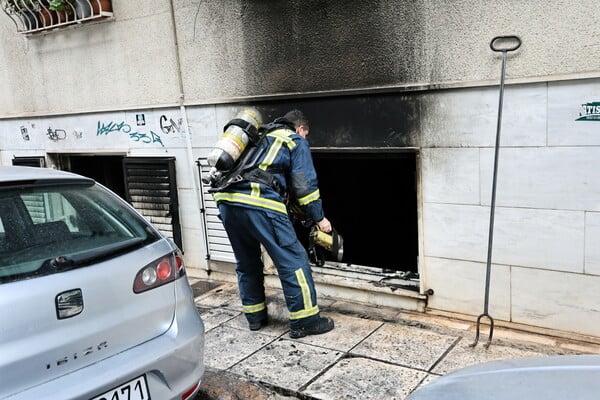 Φωτιά σε υπόγειο διαμέρισμα στα Πατήσια 