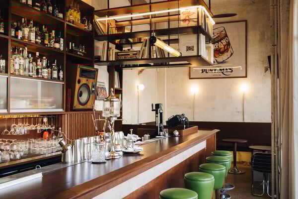 Αρτζεντίνα: Το ολοκαίνουριο αθηναϊκό μπαρ που μοιάζει να ήταν πάντα εκεί