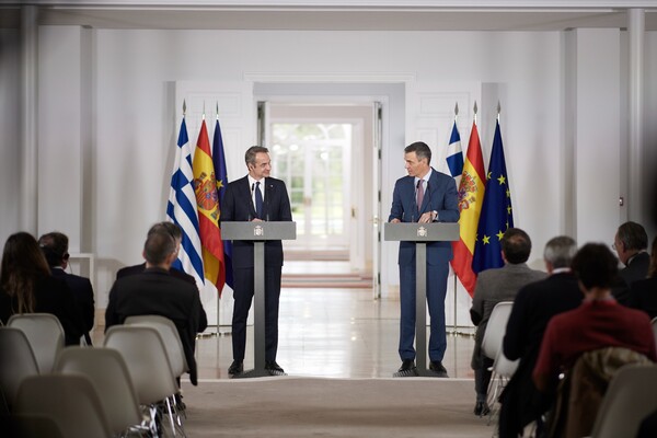 ΚΥΡΙΑΚΟΣ ΜΗΤΣΟΤΑΚΗΣ ΠΕΔΡΟ ΣΑΝΤΣΕΘ