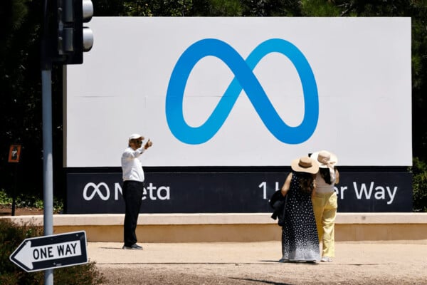 META ΠΕΡΙΚΟΠΕΣ METAVERSE