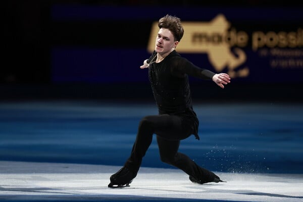 Στους Ολυμπιακούς ο Μαξίμ Ναούμοφ, έναν χρόνο μετά τον θάνατο των γονιών του σε αεροπορικό δυστύχημα