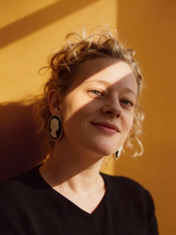 Κράτα με λίγο ακόμη. Κι εγώ θα κρατήσω εσένα/ από τον Πάνο Μιχαήλ