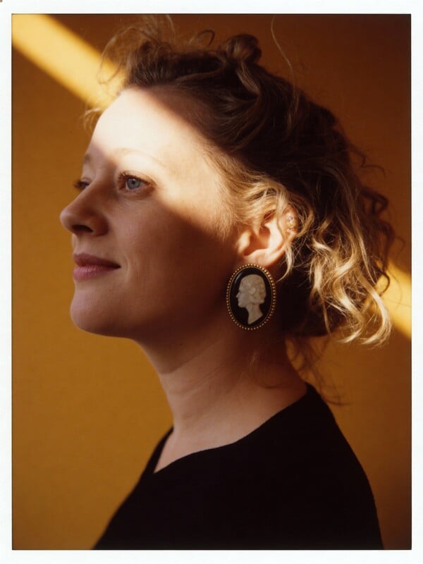 Κράτα με λίγο ακόμη. Κι εγώ θα κρατήσω εσένα/ από τον Πάνο Μιχαήλ