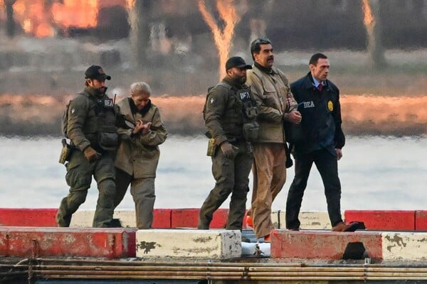 ΝΙΚΟΛΑΣ ΜΑΔΟΥΡΟ ΗΠΑ ΒΕΝΕΖΟΥΕΛΑ