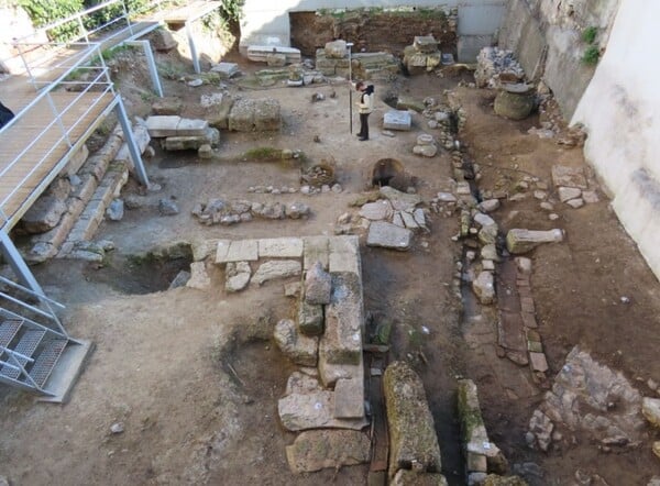 ΥΠΟΥΡΓΕΙΟ ΠΟΛΙΤΙΣΜΟΥ ΟΙΚΙΑ ΚΟΚΟΒΙΚΟΥ ΠΛΑΚΑ