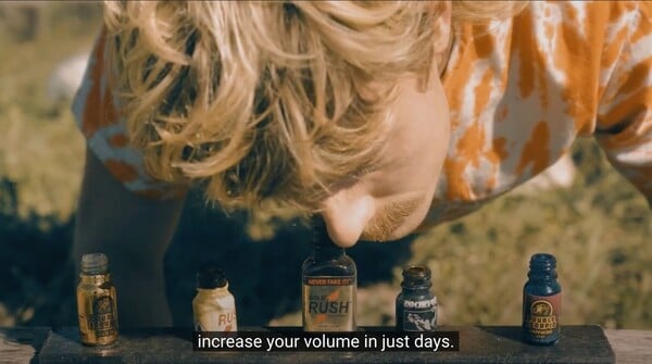 Κράτα με λίγο ακόμη. Κι εγώ θα κρατήσω εσένα/ από τον Πάνο Μιχαήλ