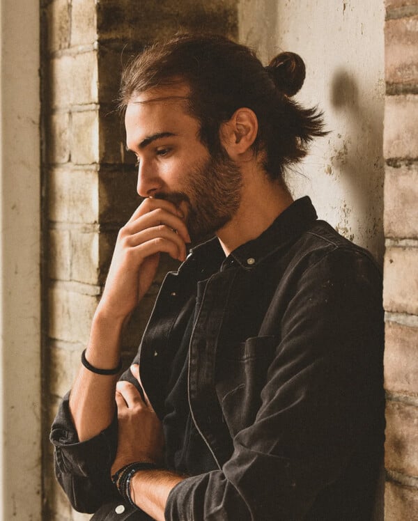 Δημήτρης Μεσημέρης: ο Κύπριος τραγουδοποιός και ο δίσκος του «Τικ Τακ»