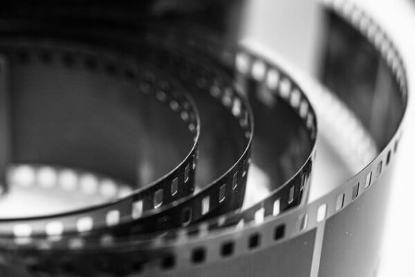 Η τιμητική αναγόρευση του Γιάννη Οικονομίδη και ο ακαδημαϊκός προσανατολισμός του ΕΑΠ στον Σύγχρονο Κινηματογράφο