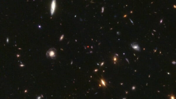 JAMES WEBB ΚΟΚΚΙΝΑ ΣΗΜΕΙΑ