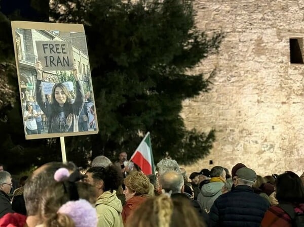 Ιράν: Συγκεντρώσεις αλληλεγγύης σε Αθήνα και Θεσσαλονίκη 
