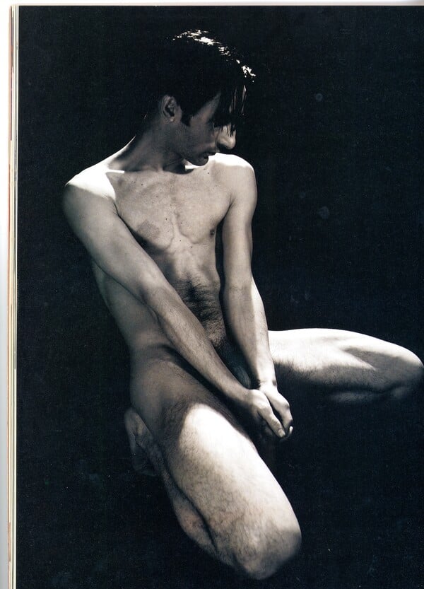 Οι ζήτουλες της νιότης. Ένα πολυπόστ του Στάθη Τσαγκαρουσιάνου.