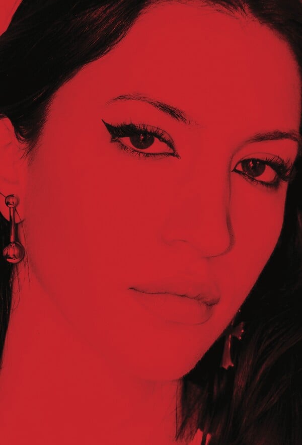 Ο Θεόδωρος Γεννιτσάκης παντρεύει την Αρχαία Ελληνική μυθολογία με τις σύγχρονες υποκουλτούρες του δρόμου» της Dalia Al-Dujaili 