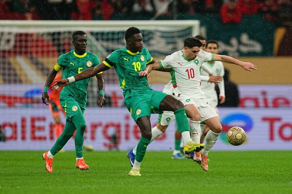 Όταν το ποδόσφαιρο γίνεται τόσο τρελό όσο κι ο κόσμος μας 