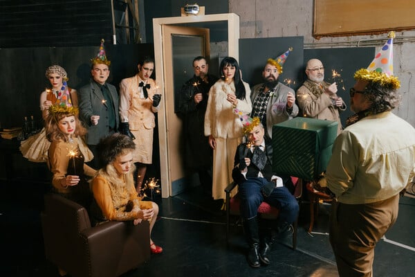 «Ιβάνοφ» ή «Ιβάνοφ!»: Ζοφερή κωμωδία ή ξεκαρδιστικό δράμα;