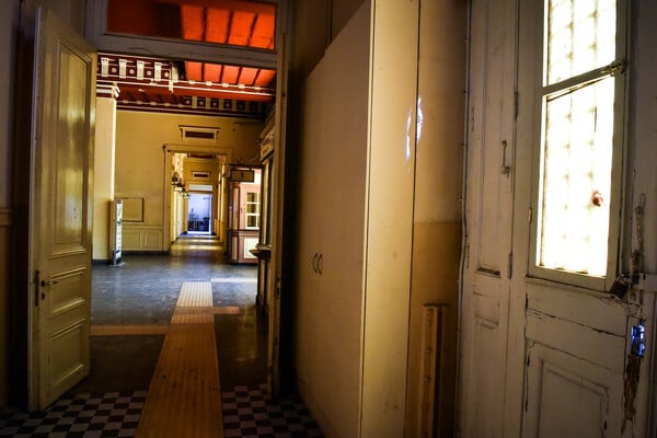 ΣΙΔΗΡΟΔΡΟΜΙΚΟΣ ΣΤΑΘΜΟΣ ΑΘΗΝΩΝ ΠΕΛΟΠΟΝΝΗΣΟΥ