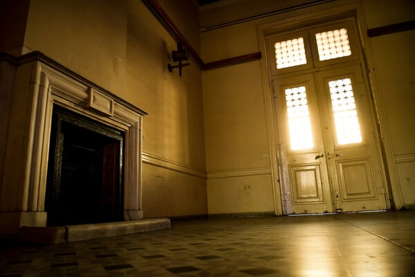 ΣΙΔΗΡΟΔΡΟΜΙΚΟΣ ΣΤΑΘΜΟΣ ΑΘΗΝΩΝ ΠΕΛΟΠΟΝΝΗΣΟΥ