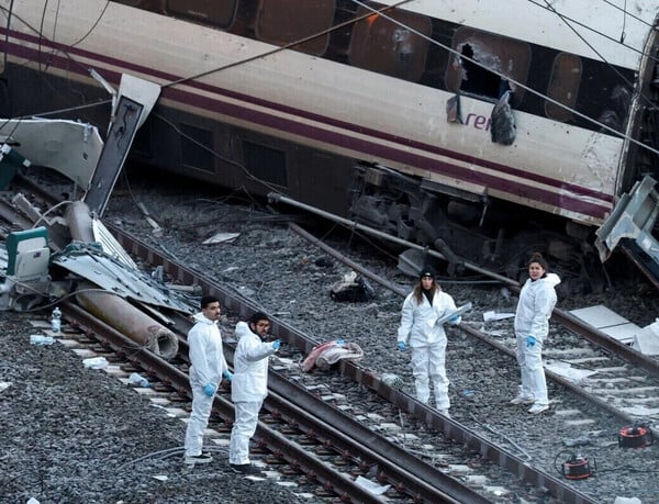 ΙΣΠΑΝΙΑ ΣΥΓΚΡΟΥΣΗ ΤΡΕΝΑ