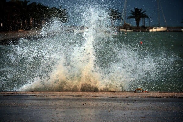 ΚΑΚΟΚΑΙΡΙΑ ΕΡΓΑΖΟΜΕΝΟΙ ΚΑΙΡΟΣ