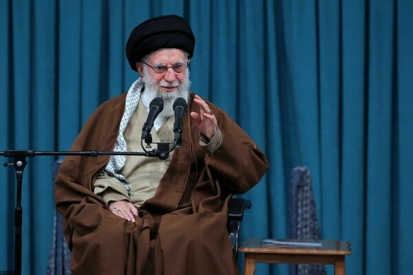 ΑΓΙΑΤΟΛΑΧ ΧΑΜΕΝΕΙ ΙΡΑΝ ΑΙΜΑ