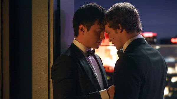 Οι πρωταγωνιστές του Heated Rivalry λαμπαδηδρόμοι στους Χειμερινούς Ολυμπιακούς Αγώνες