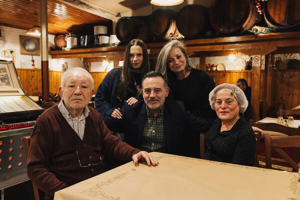 Στην ταβέρνα του Σπανού 